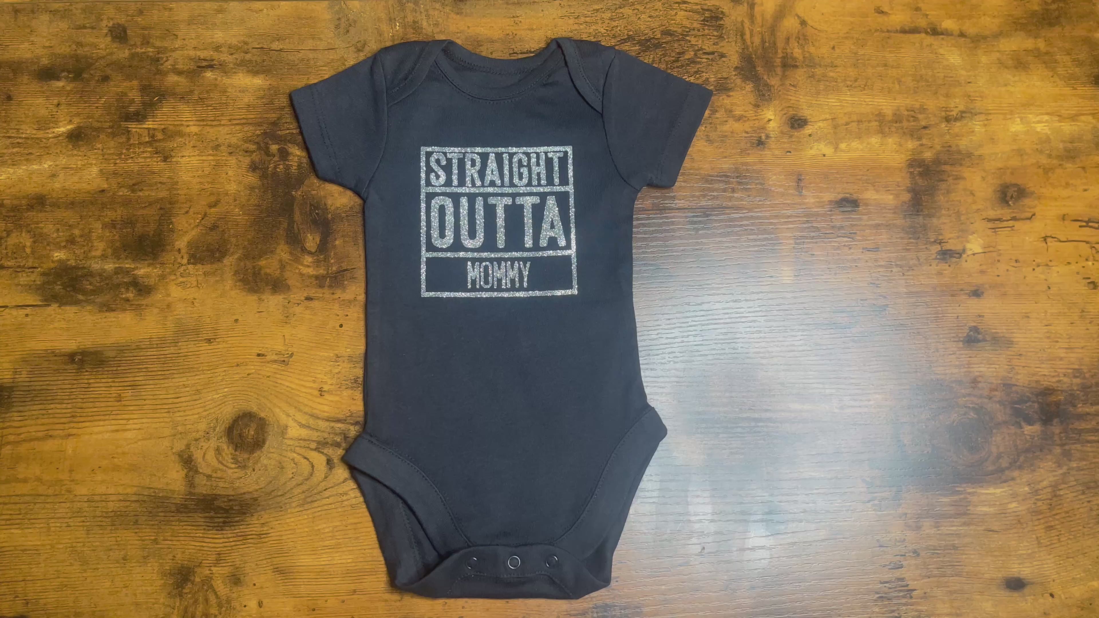 Straight Outta Mommy 0-3 Months Baby Short Sleeve Black Onesie(Glitter Gray)